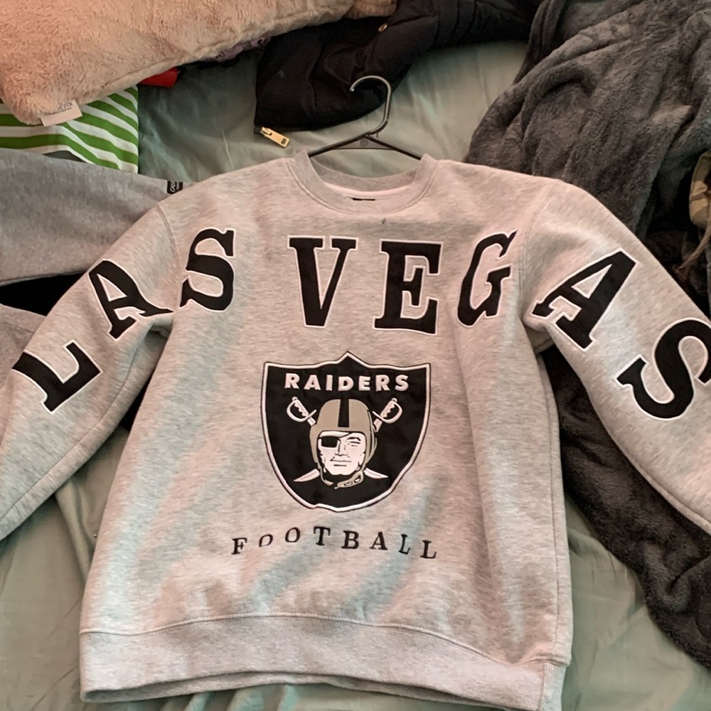 Raider’s sweatshirt